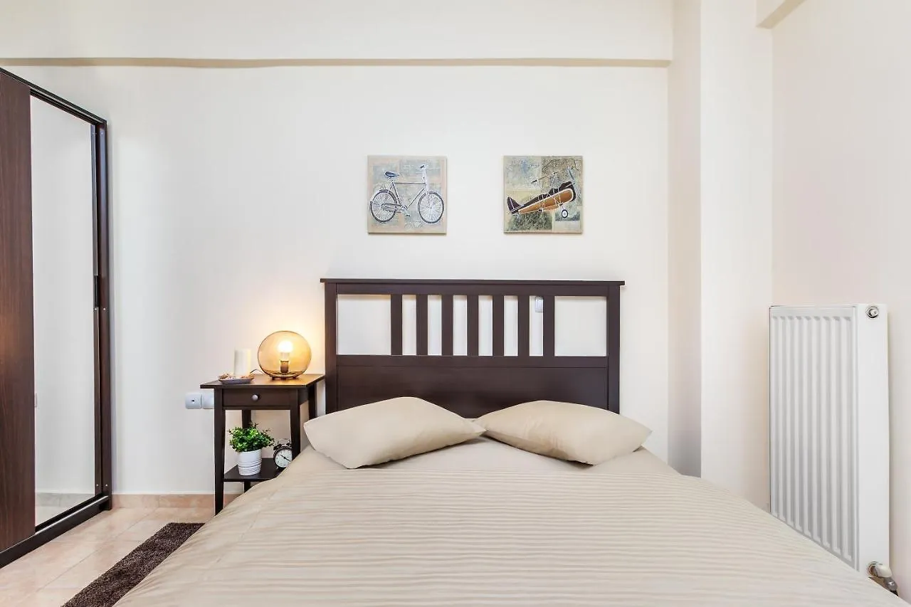 Nikopolis Bus Corner Apartment Thessaloniki 0*,  Greece