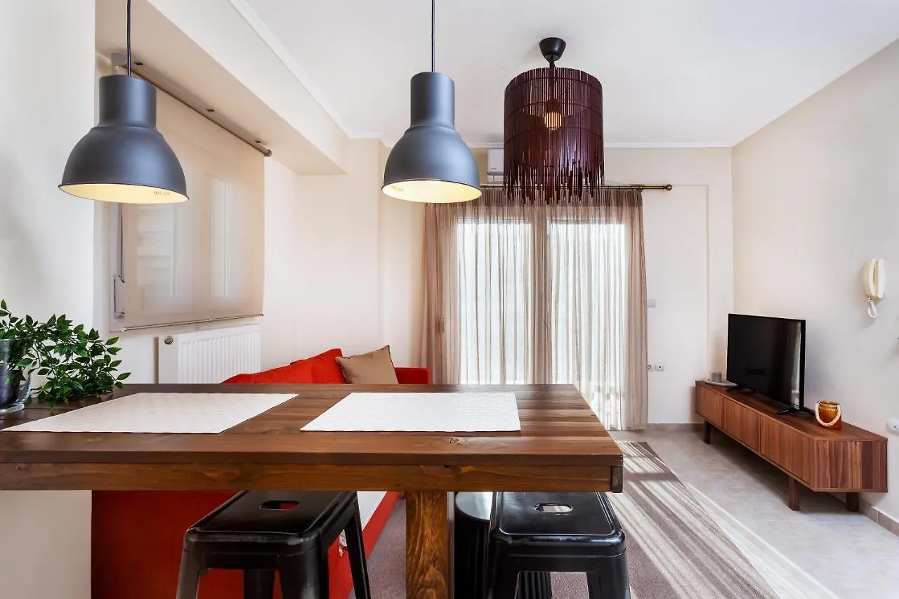 Nikopolis Bus Corner Apartment Thessaloniki