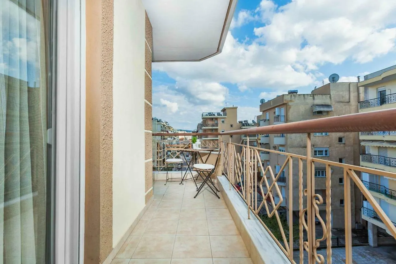 Nikopolis Bus Corner Apartament Saloniki